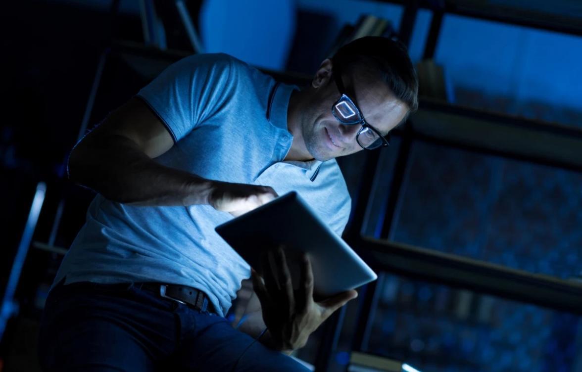 Рабочий процесс команды ViraLight — анализ инвестиционных стратегий и обсуждение образовательных программ